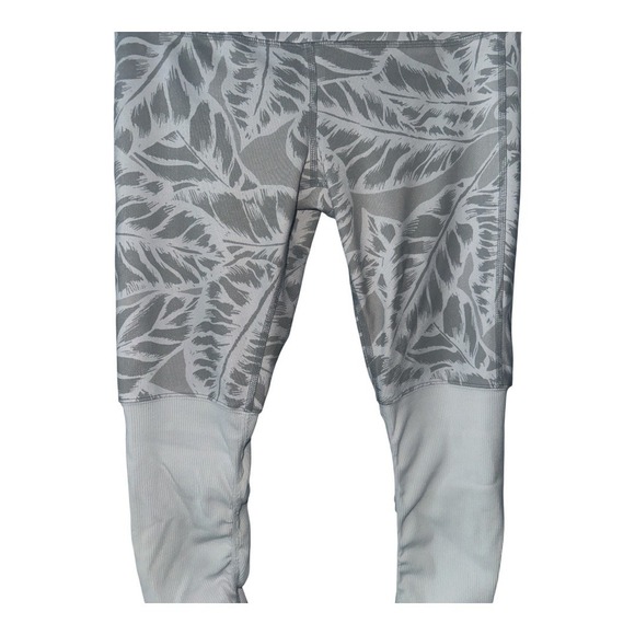Alo White/Gray Palm Leaf Goddess Leggings, Small - Picture 4 of 10